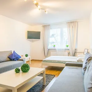 comfortable-apartament-2-10-persons-city-centre.hotelswroclaw.com/